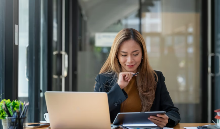 7 Skills You Need to Earn More Without Changing Jobs