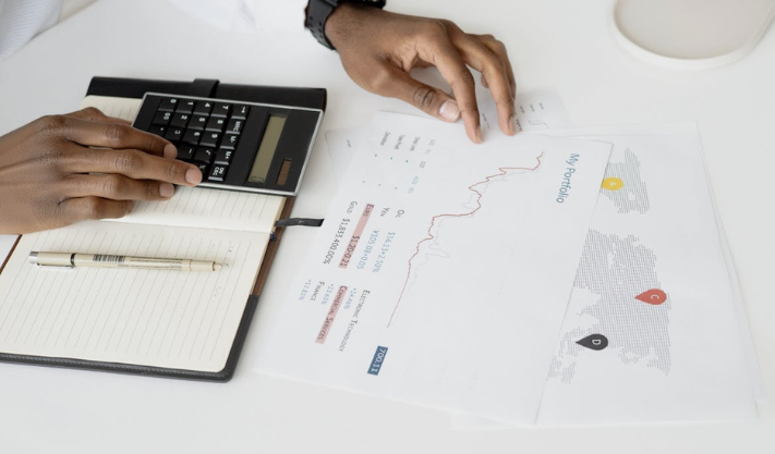 UK Finance News: How Brexit Shapes Investment Strategies