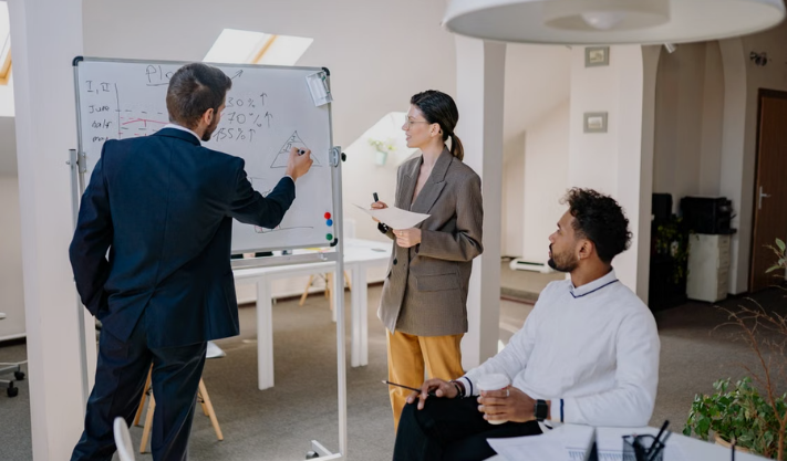 How Entrepreneurs Build and Run Businesses With Lower Operating Costs