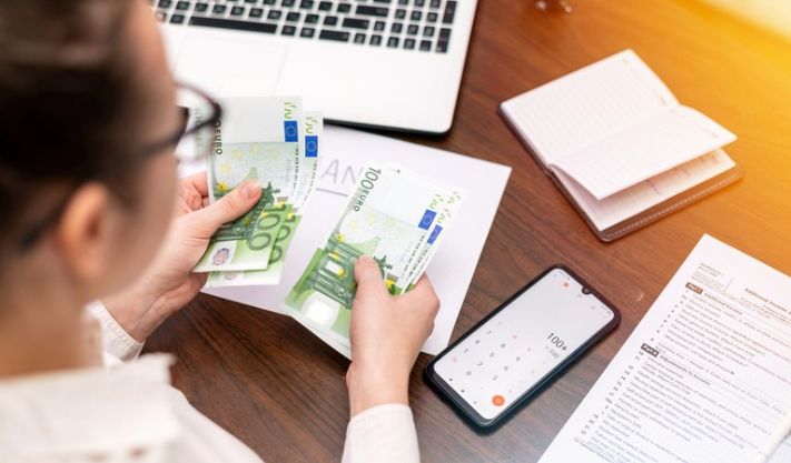 After Rent and Bills: How Much Can You Keep in European Cities?